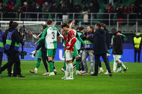 تأهل تاريخي.. فيينورد يقهر ميلان ويعبر إلى دور الـ16 بدوري أبطال أوروبا